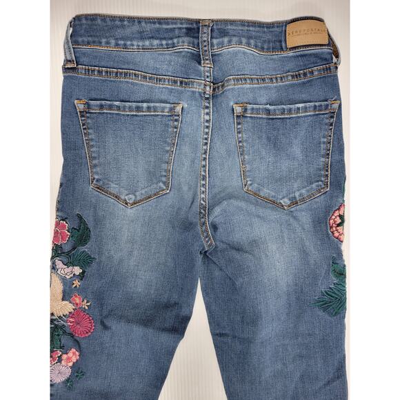 Aeropostale High Waisted‎ Ankle Jeggings Floral Embroidered Womens 2 - Picture 3 of 7